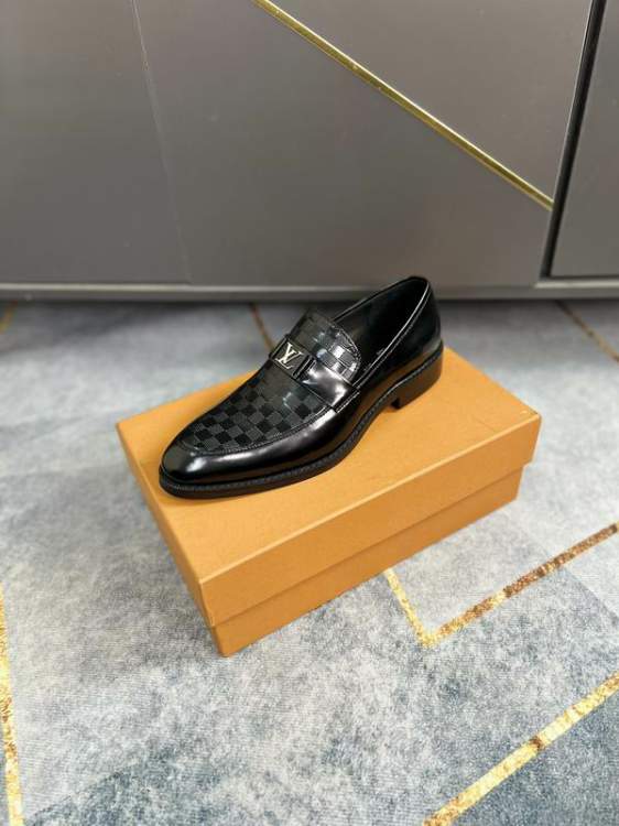 Picture of Louis Vuitton Shoes _SKULVsz38-46mnf022014114